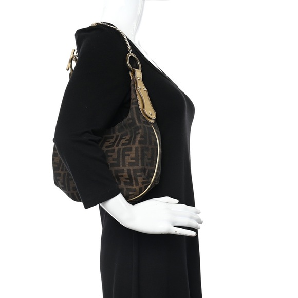 Fendi chain hobo and bracelet bag - Picture 16 of 17